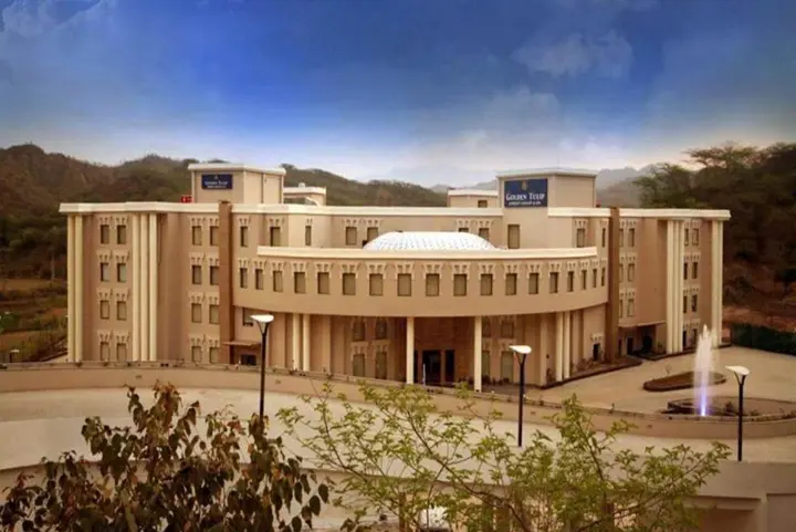 Golden Tulip Panchkula